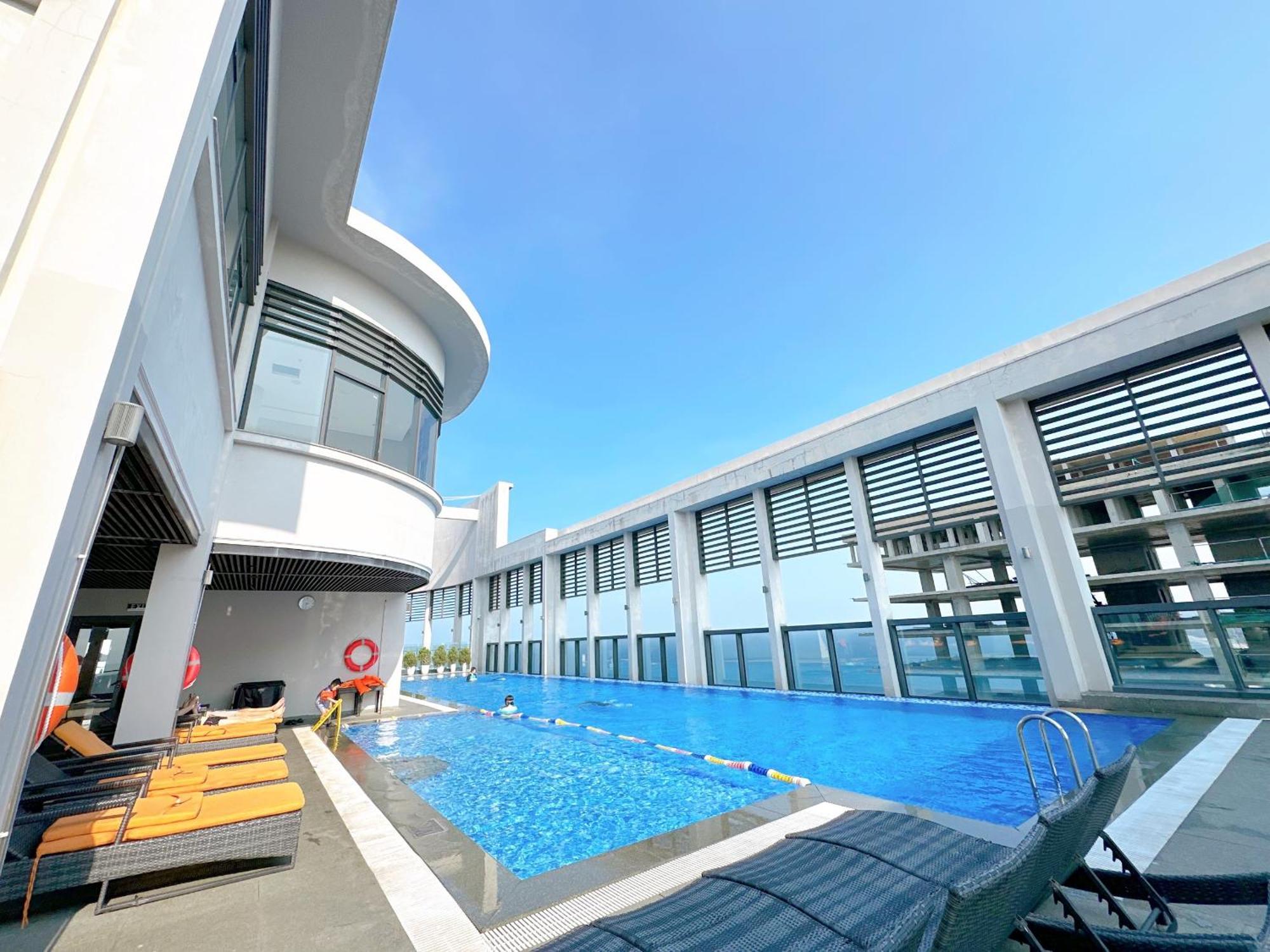 Luxury Apt Opposite Mykhe Beach Da Nang Eksteriør bilde